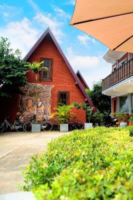D Family Resort Anuradhapura Eksteriør billede