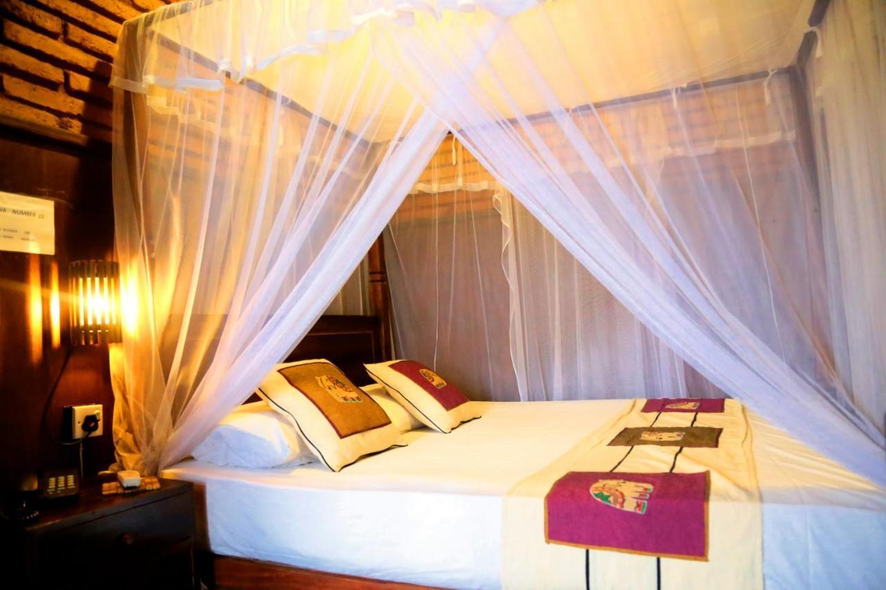 D Family Resort Anuradhapura Eksteriør billede